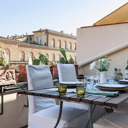 Pitti Secret Rooftop Appartement Florence